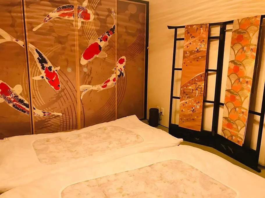 良家西九条　Yoshiya Nishikujyo Apartment Osaka 0*,  Japan